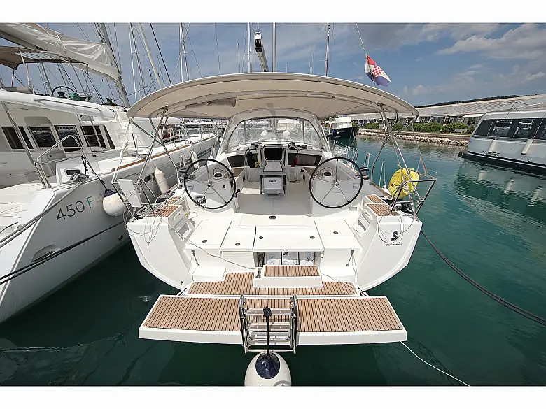 Oceanis 48