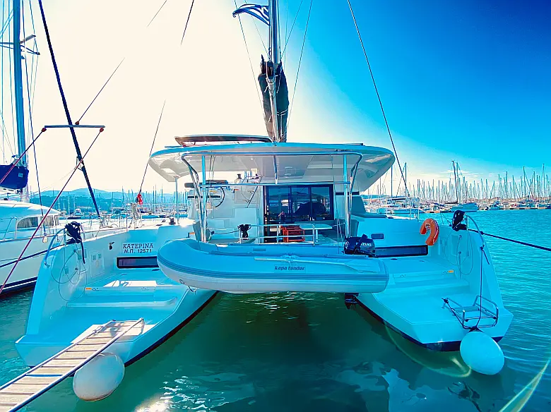 Lagoon 42