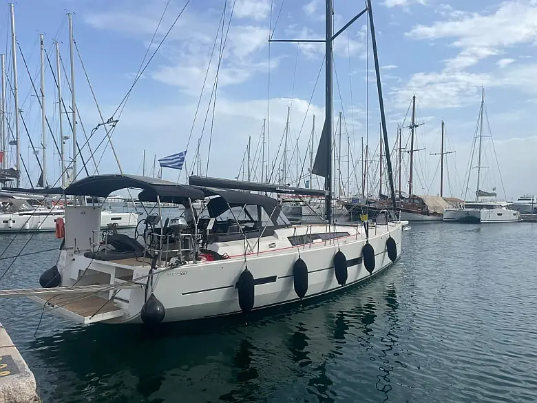 Dufour 560