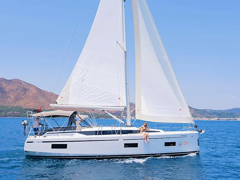 Bavaria C42