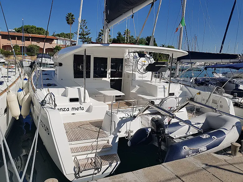 Lagoon 40