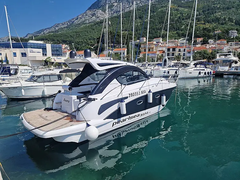 Pearl Sea 31 Hard Top